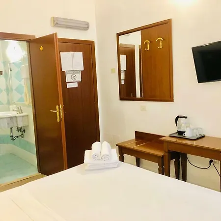 Hotel Affittacamere Vittoria Roma